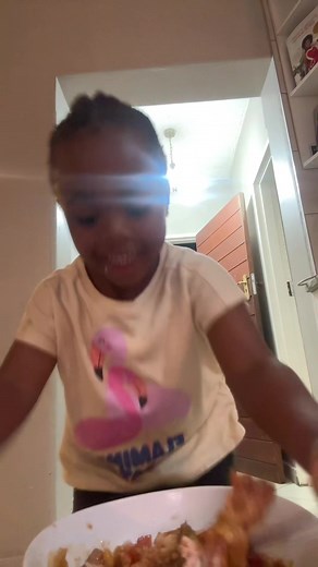 tried this challenge with my little sister🤣🤍