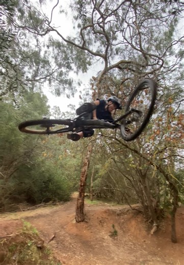 Thanks @Rise Components for the goodies | chill late Belair | #santacruz #VPP #tylagunneryiscute #clayton #fyp @🧟‍♂️Axel🧟‍♂️ @Hamish Davidson🧟 @Lachlan.jeffrey