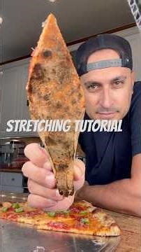 Some stretching tips to make homemade pizza👌16 inch pizza made in my home oven 👌#pizza