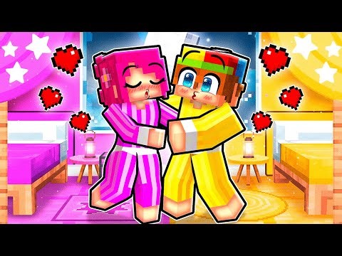 JOHNNY KISSES DAISY At a SLEEP OVER in Minecraft...