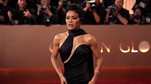 Teyana Taylor blings out her behind on the Golden Globes 2026 red carpet