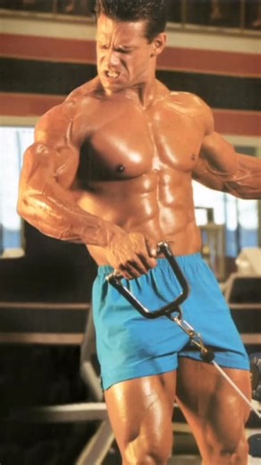 Vinny Galanti on Instagram: "- Photo Shoot for MuscleMag International Golds Gym Venice Beach California 1997 #musclemaginternational #musclemag #musclemagazine"