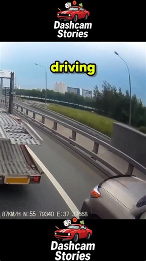 Road Raging Shoulder Driver Gets Karma! #dashcam #roadrage #instantkarma | DashCam Stories