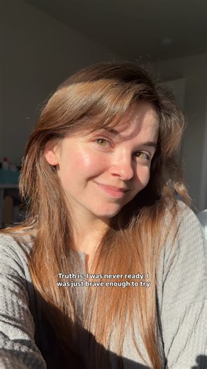 Ally on Instagram: "I tried for 10 years to heal my acne before I finally did it I tried: - salicylic acid - benzoyl peroxide - tretinoin - clindamycin - doxycycline - ProActiv - hormonal BCs - spironolactone - exclusion diets And some of these did help for a period of time! But every time, my cystic acne would return… I finally did accutane and it literally ✨worked✨ My root cause was oil overproduction… and no amount of topical treatment would solve that. Accutane literally shrunk the oil gland