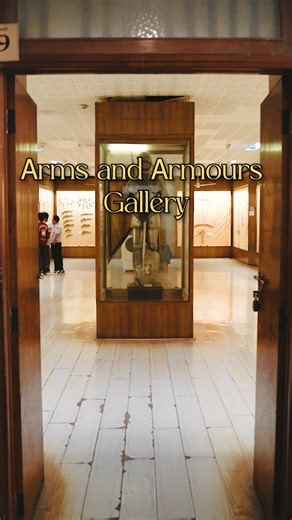 Historic arms and armour on display: from matchlocks and flintlocks to duelling pistols, swords, daggers, shields, helmets, and full suits of armour—a glimpse into the artistry and power of the past. #SalarJungMuseum #arms #armour #museum | Salar Jung Museum & Library