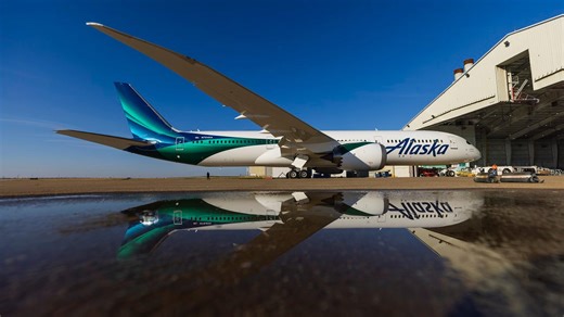 Alaska Airlines orders more than 100 Boeing jets, largest order in company history