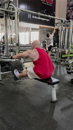 Dr. Mike Israetel | CABLE ROW TIPS ⬇️⁠ ⁠ 1.) Round your upper, middle, and lower back fully at the bottom.⁠ ⁠ 2.) Let your shoulders protract as much as... | Instagram