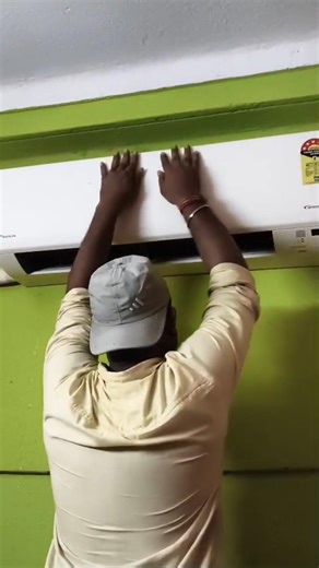 Daikin ac service in home #airconditioner #shortvideo #ac