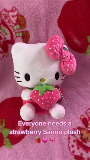 Adquiere tu Plushie de Fresa de Sanrio