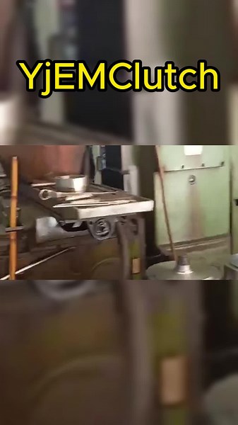 At YJEMClutch, we are experts in manufacturing electromagnetic clutches for passenger car air conditioners. Our factory utilizes advanced magnetic transmission technology to optimize the performance of our products. We have a team of dedicated engineers who work tirelessly to improve the design and functionality of our clutches. The materials we use are carefully selected for their magnetic properties and durability. Our quality assurance process involves multiple tests to ensure that each clutc