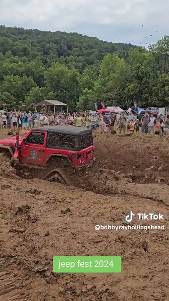 Bobby Ray Hollingshe (@bobbyrayhollingshead)’s videos with Days Like These by Luke Combs - Luke Combs