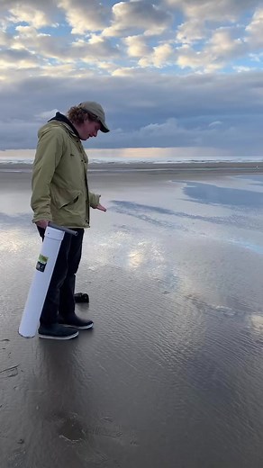 7.8K views · 109 reactions | Razor clamming for food and fun from @shifting_tides_nw  | Visit Seaside, Oregon | Facebook