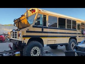 THE 4X4 SCHOOL BUS