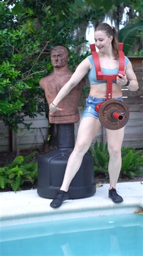 Lea Schreiner on Instagram: "Have you ever seen a POWER POHL?? Training @ericbugenhagenofficial muscle beach  Full video now on YouTube! "