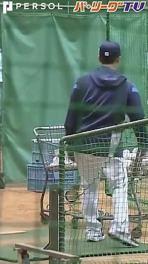 打撃投手を務めた『松井稼頭央HCのスーパーキャッチ!?』#Shorts