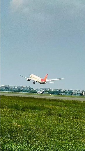 Delhi to Dubai take off #shorts #viralvideo #aviation