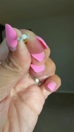 Retail Therapy With Amber (@retailtherapyamber)’s videos with original sound - Retail Therapy With Amber