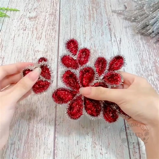 33K views · 351 reactions | Easy Christmas Craft Decoration Ideas #tutorial #craft #diy #handmade #Christmas | Handmade Crafts Ideas | Facebook