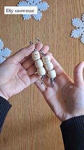 5.7K views · 39 reactions | Diy snowman ❄️⛄️ #wintercrafts #winter2025 #snowmanjar #snowman #diyideas #handmade #handmadecrafts #craft #crafts #diy #diyprojects #diyhomedecor #diyideas #diyhome #diycrafts #home #homedecor #homedecoration #craftyamiras | C R a F T Y | Facebook