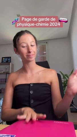 Andréa drw on Instagram: "Page de garde de Physique Chimie 🧫🧬 #pagedegarde2024 #pagedegarde20242025 #pagedegarde #rentree"