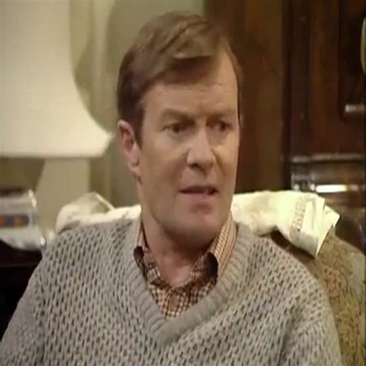 35K views · 1.3K reactions | Keeping Up Appearances Season 2 Episode 3 – The Candlelight Supper 01 | Zahirah Azman | Facebook