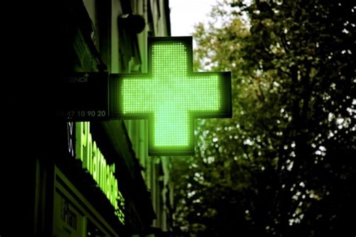 De l’officine à l’industrie : explorez toutes les carrières possibles en pharmacie