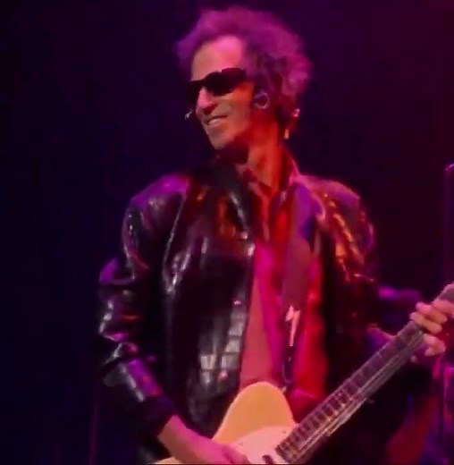 The Rolling Stones - Shattered live @ Shepherd Bush 1999