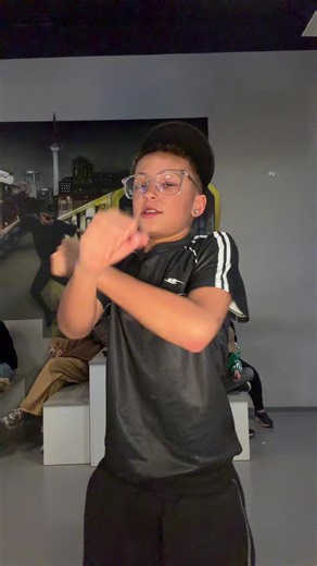 💫𝗞𝗵𝗮𝗹𝗶𝗱💫 (@khalid_usm100)’s videos with son original - Ndeuxx_8👾🦹🏽