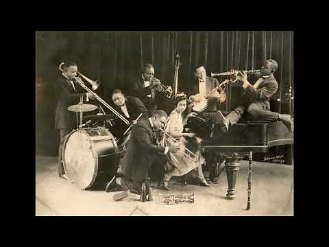 Sobbin' Blues - King Oliver's Creole Jazz Band (Louis Armstrong) (1923)