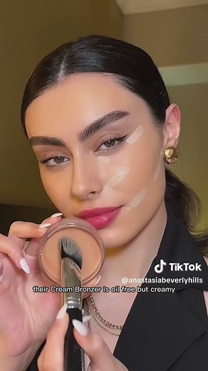 Anastasia Beverly Hills Complexion Routine: Magic Touch Concealer Luminous Foundation