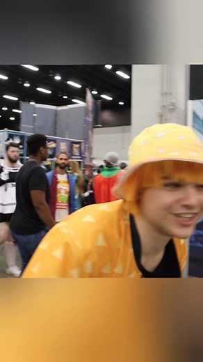 Zenitsu lives in a FNAF simulation #zenitsu #perfectlycutscreams #demonslayer #anime #cosplay #zenitsucosplay