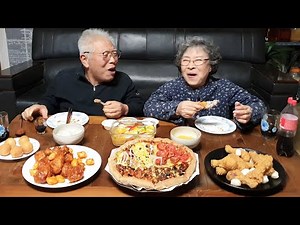 Today is my day off from cooking! Chicken, pizza mukbang (feat. old photo)