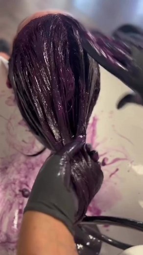 8.3K views · 28 reactions | REVLONISSIMO COLORSMETIQUE  We love this look by @rivieracoiffurebarber using Revlonissimo Colorsmetique™. Stock up today and make the most of our SPECIAL OFFER! Buy 10 Revlonissimo Tubes for the price of 8! GET THE LOOK  ➡️ 55.22 (3/4) + .212 (1/4) Satinescent + 3%/6% (Root/Ends). | Salons Direct | Facebook