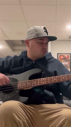 “Enter Sandman” by Metallica bass cover