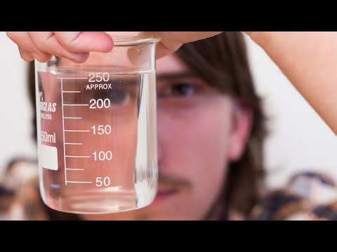 A água não é transparente