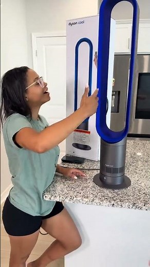 This is the Dyson fan that right now they are liquidating on qvc