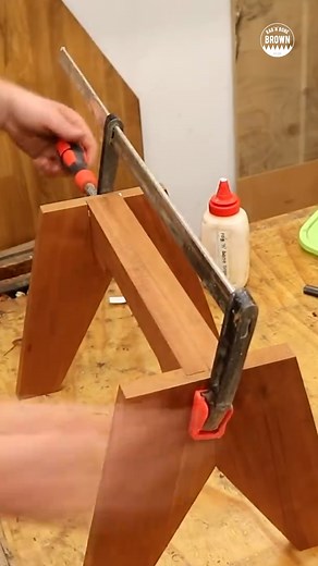 Mid-Century Style Step Stool Build #Woodworking #Woodworker #BuildingThings #MidCentury | Rag 'n' Bone Brown