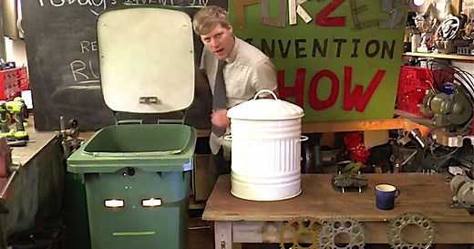 This trash bin can drive to the curb and back