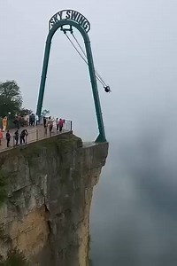 🚨 Breaking: Man hurled into the air before crashing down — full video in comment 👇 | Zenith