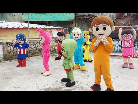 ROLLING BALL KNOCKED BY A CLOWN 🤡 FUNNY AND EXCITING GUYS