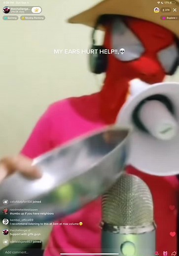 Boys asmr like rip headphone users💀 #asmrearrape #loud #ripheadphoneusers #memes #asmrspiderman