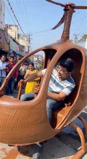 Ye Chocolate Helicopter Hai 🤯🤤 #shorts #food #aivideo #publicreaction