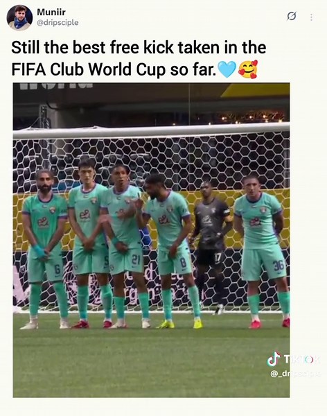 Claudio Echeverri's Stunning Free Kick for Man City