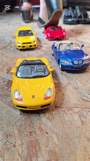 Model car crush in wedged sandals #asmrcrush #highheels #asmrcrunch #modelcarcrush #asmrsounds