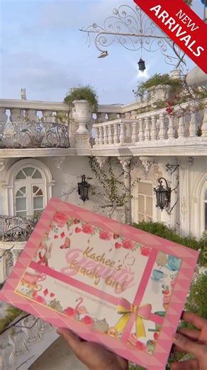 ✨ NEW ARRIVAL — Kashee’s Beauty Girl Palette 💗🎀 The ultimate 96-color eyeshadow palette for soft glam, bridal glam & bold creative looks! 🌸🎨 Ultra-pigmented • Smooth blend • Long-lasting ✨ A perfect mix of roses, pastels, shimmers & vibrant shades — made for every beauty girl! 💄🦋 📩 ORDER NOW ON WHATSAPP: 92 345 288 9230 🌐 Shop Online: www.kashees.com #Kashees #KasheesPalette #MakeupPakistan #EyeshadowPalette #BeautyGirl #KasheesCosmetics #MakeupLover #BridalMakeup #SoftGlam #GlamLook #Ma