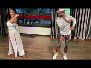 Ataca & La Alemana (Bachata Showcase) at La Onda Social on September 24th 2022