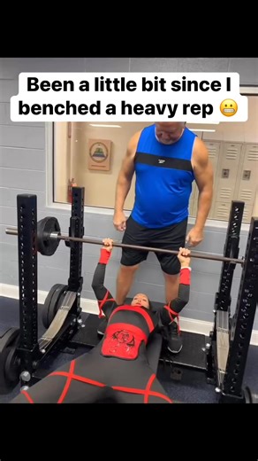 #fblifestyle #strengthtraining #bench | Lesly Donahoe