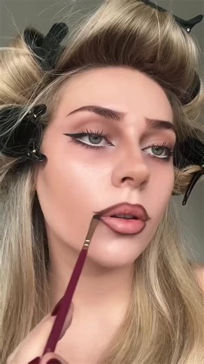 #Make-up#makeup tutorials#makeup for women over 40#makeup foundation#make-up