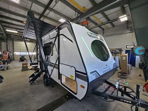 Coachmen just dropped the Remote 14R and it's a genius category defying Ultralite!