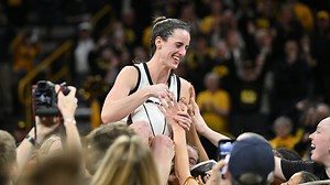 Caitlin Clark breaks the NCAA women's basketball all-time scoring record